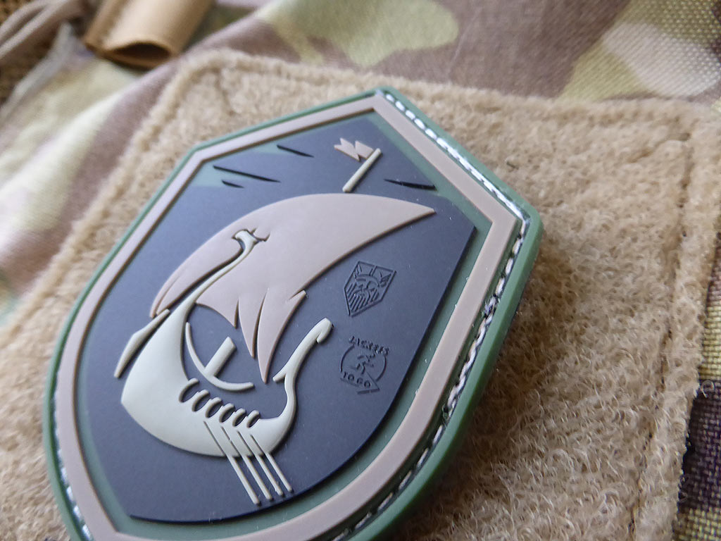 DRAGONSHIP AT NIGHT Patch, dark-mc / 3D Rubber Patch - Patch Snatched