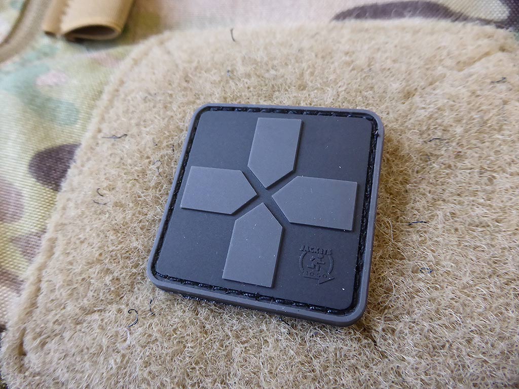RedCross Medic Patch, 40mm, blackops / 3D Rubber Patch - Patch Snatched