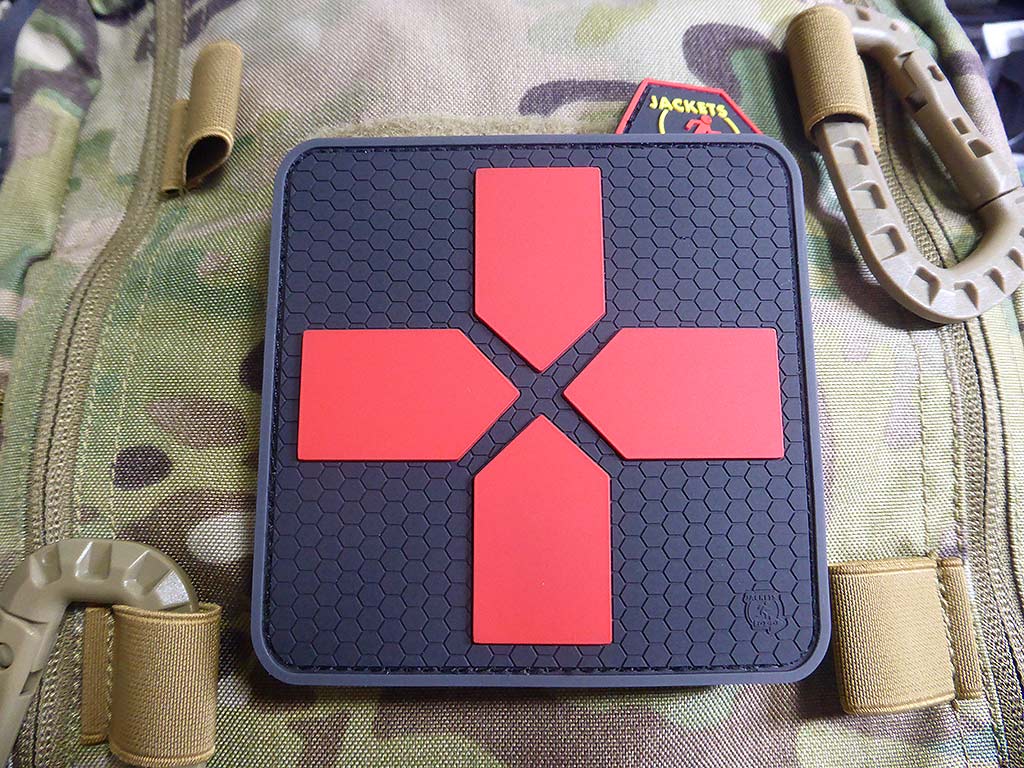 Big RedCross Medic Patch, 100mm, blackmedic / 3D Rubber Patch - Patch Snatched