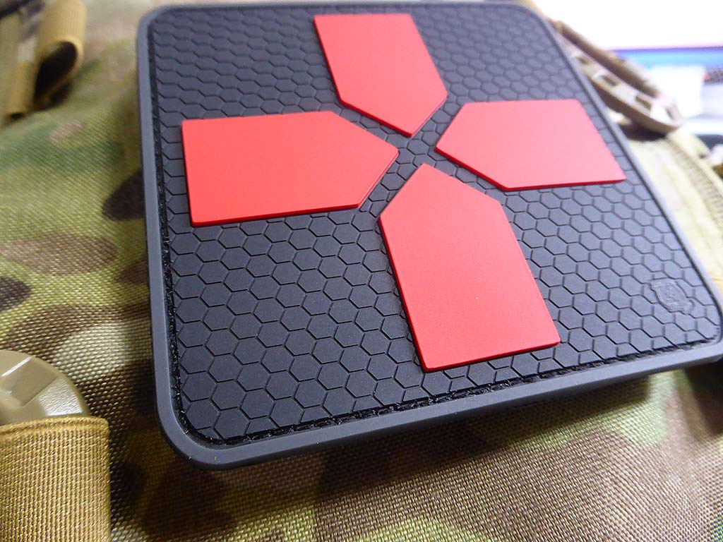 Big RedCross Medic Patch, 100mm, blackmedic / 3D Rubber Patch - Patch Snatched