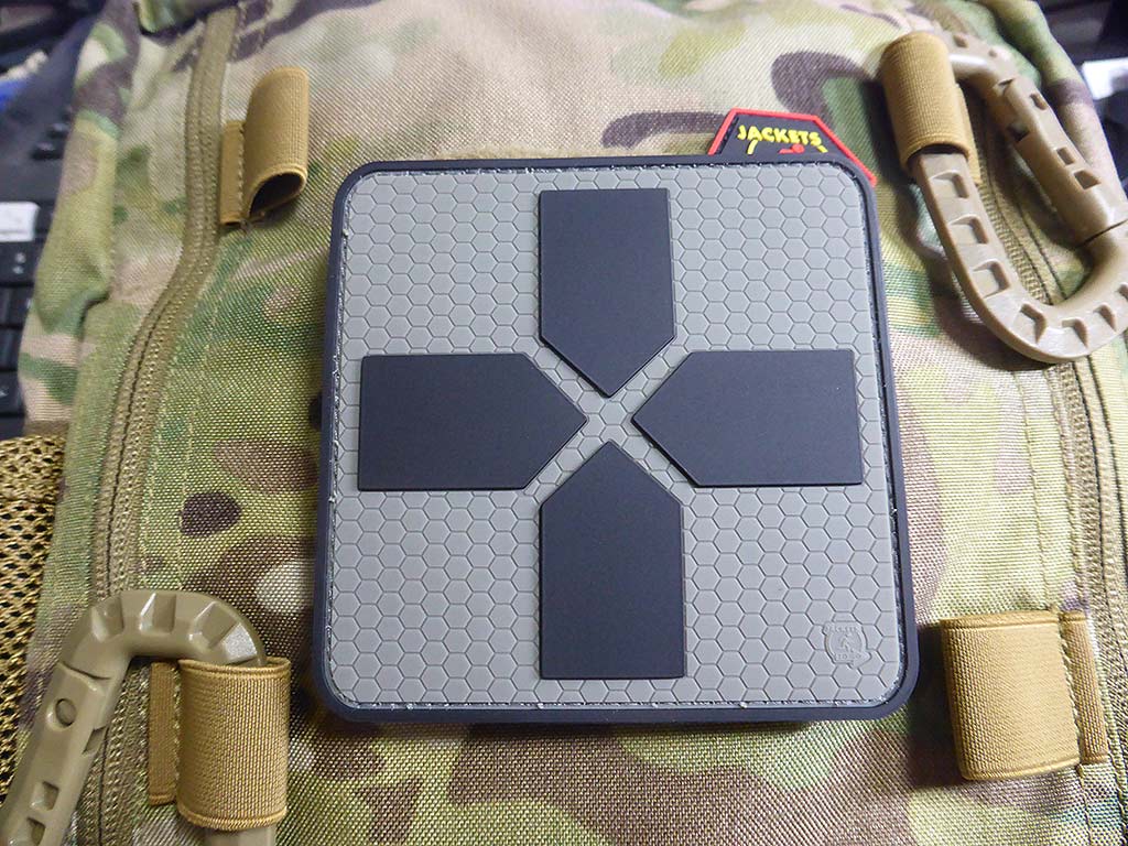 Big RedCross Medic Patch, 100mm, steingrau olive / 3D Rubber Patch - Patch Snatched