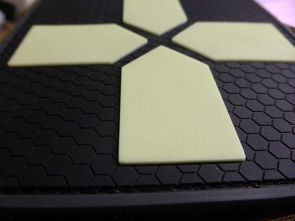 Big RedCross Medic Patch, 100mm, gid / 3D Rubber Patch - Patch Snatched
