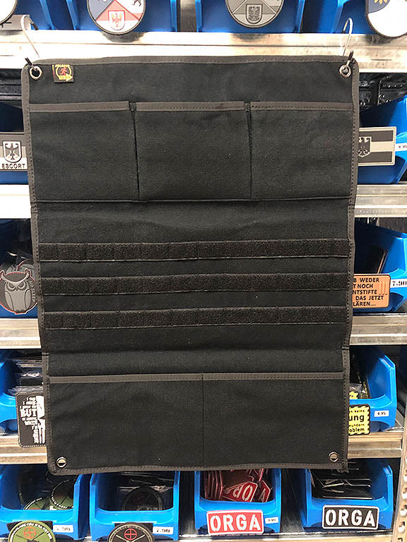 Morale Patch Panel mit 5 Fächern und Molle Webbing, 58 x 44cm, schwarz - Patch Snatched