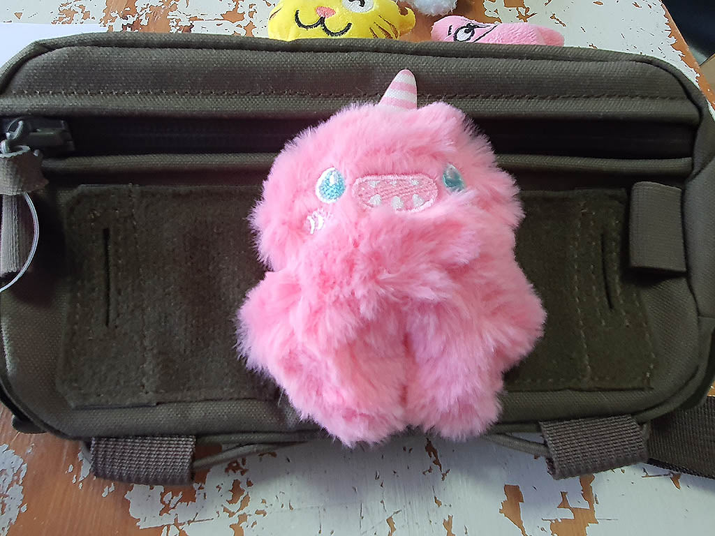 Stoffplüschpatch Monster Unicorn pink, mit Klettfläche auf der Rückseite - Patch Snatched