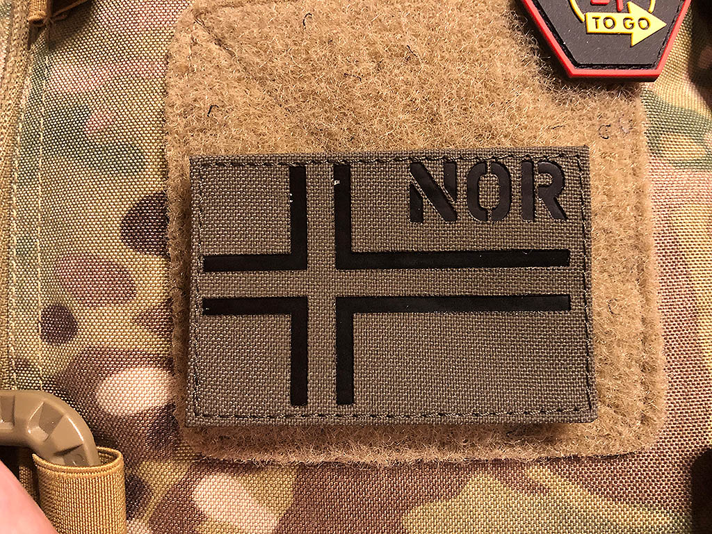 Norwegenflagge - IR / Infrarot Patch mit NOR Länderkennung - Cordura Lasercut, steingrau-oliv, MILSPEC IR TAB, custom made - Patch Snatched