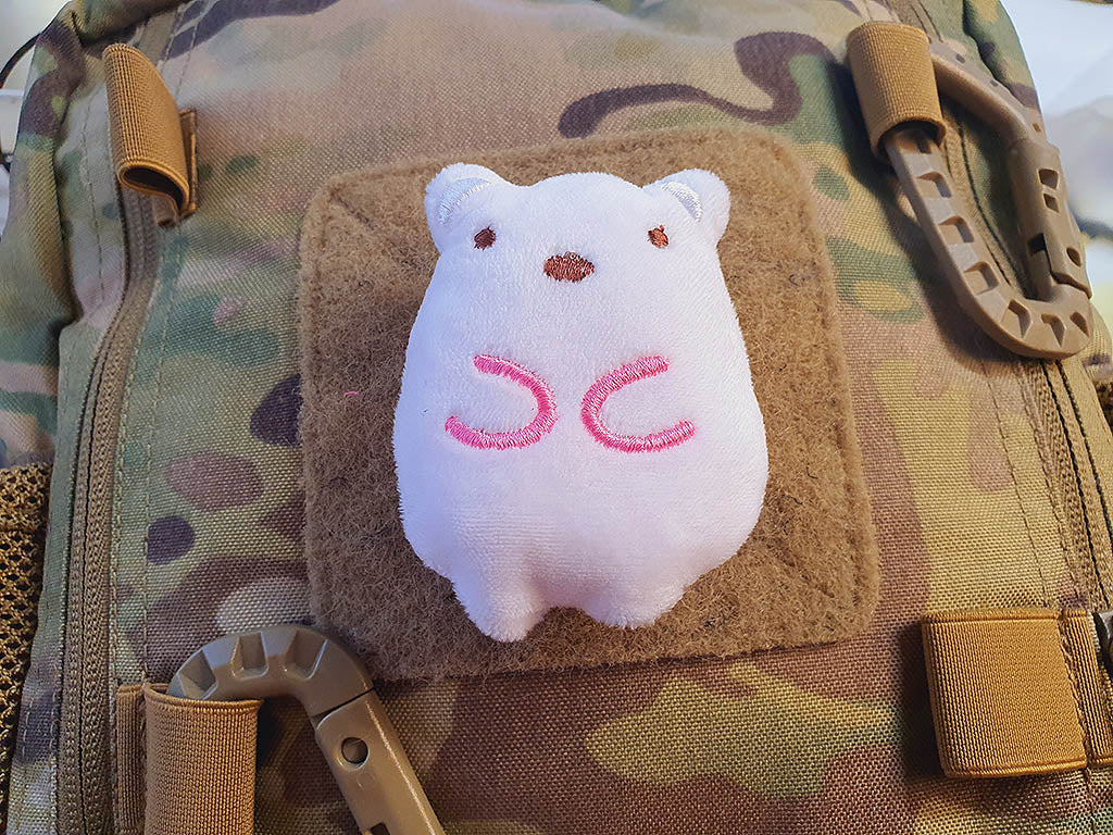 Stoffplüschpatch SNOWY, mit Klettfläche auf der Rückseite - Patch Snatched