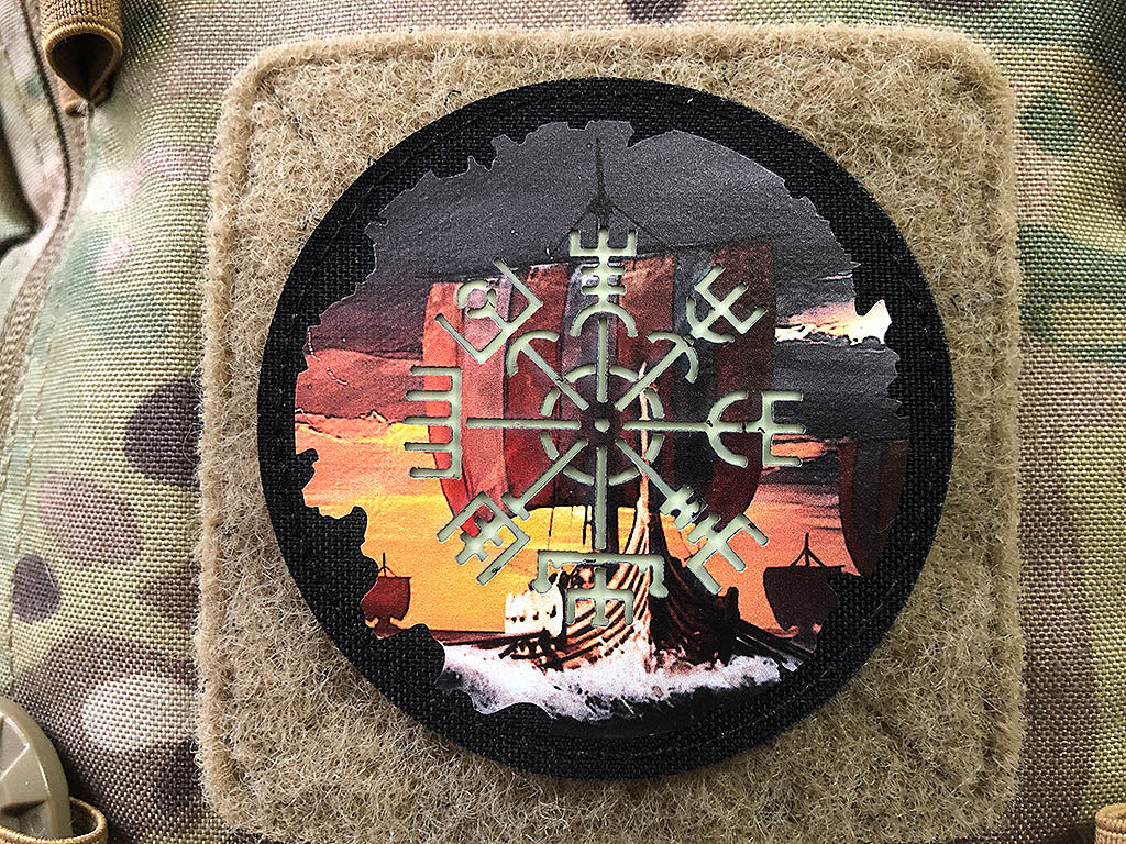 Vegvisir / Drakkar Viking Expedition Patch, black gid - Patch Snatched