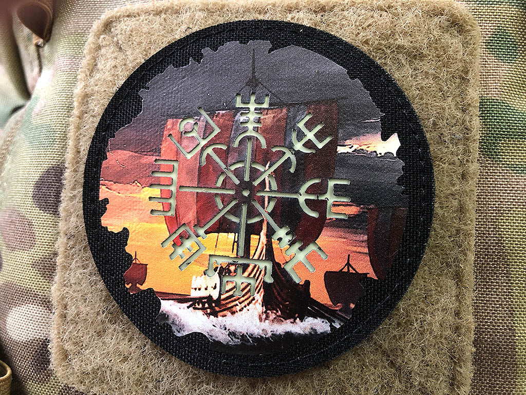 Vegvisir / Drakkar Viking Expedition Patch, black gid - Patch Snatched