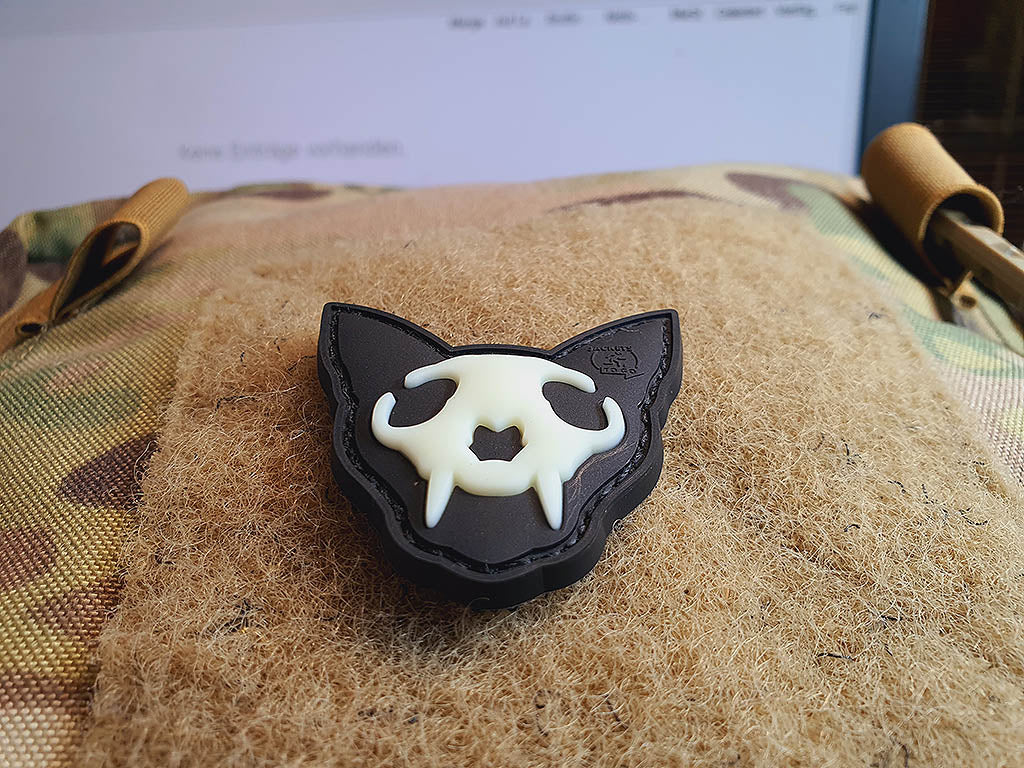 Nightmare Skull Cat Patch small Nr.1, gid (glow in the dark), 3D Rubber Patch