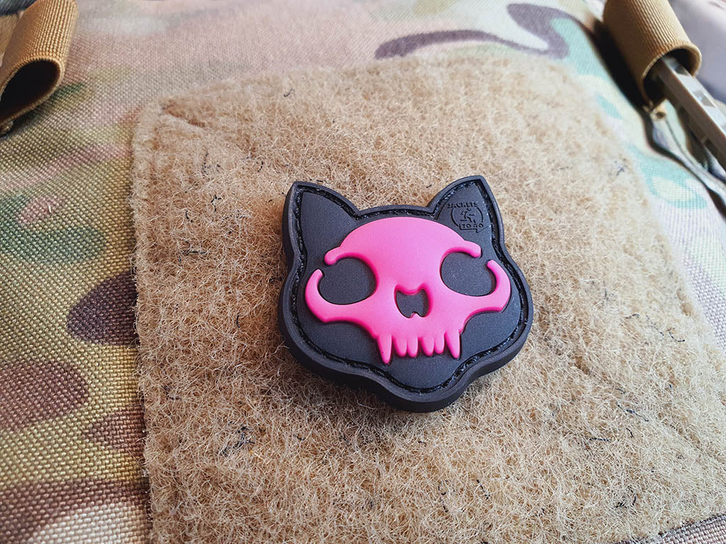 Nightmare Skull Cat Patch small Nr. 2, pink gid (glow in the dark) / 3D Rubber Patch