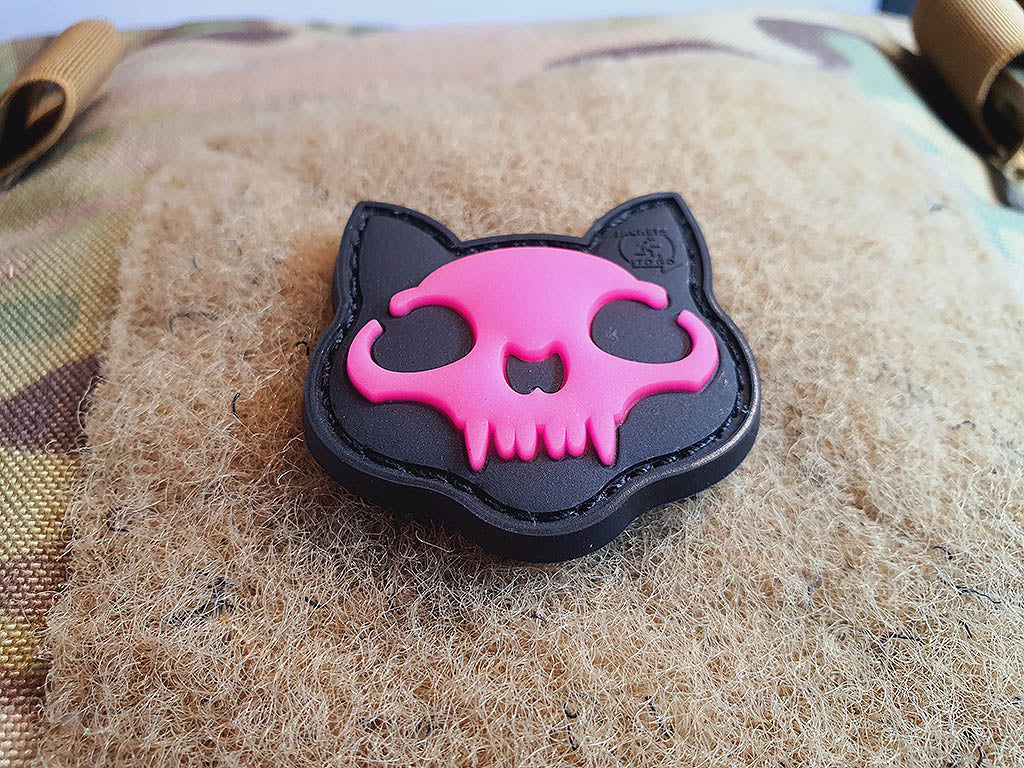 Nightmare Skull Cat Patch small Nr. 2, pink gid (glow in the dark) / 3D Rubber Patch