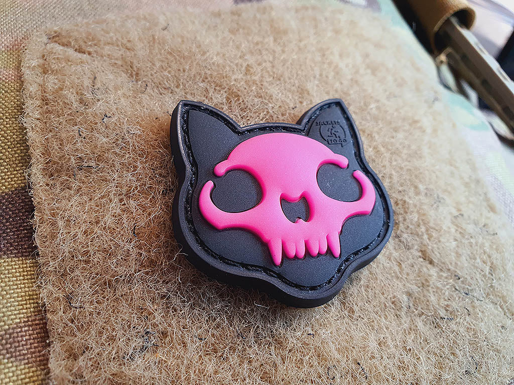 Nightmare Skull Cat Patch small Nr. 2, pink gid (glow in the dark) / 3D Rubber Patch