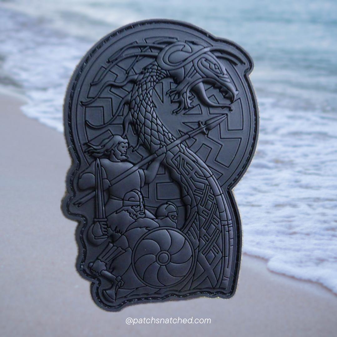 VIKING RISING Patch, full black / limitiert auf 99 Stück limited Edition / 3D Rubber Patch - Patch Snatched
