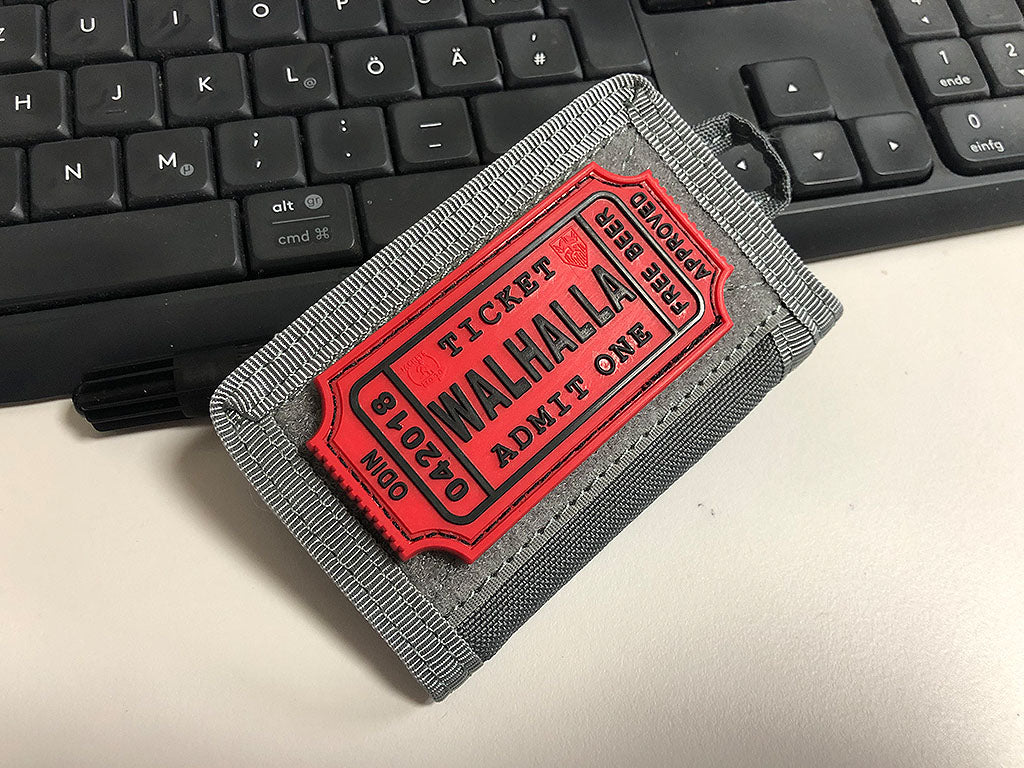 CC Patch Wallet, WolfGrey, SPAEHER First on Field. - Patch Snatched