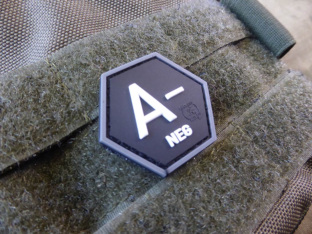 Blutgruppen Patch A Neg, Hexagon Patch swat / 3D Rubber Patch, HexPatch - Patch Snatched