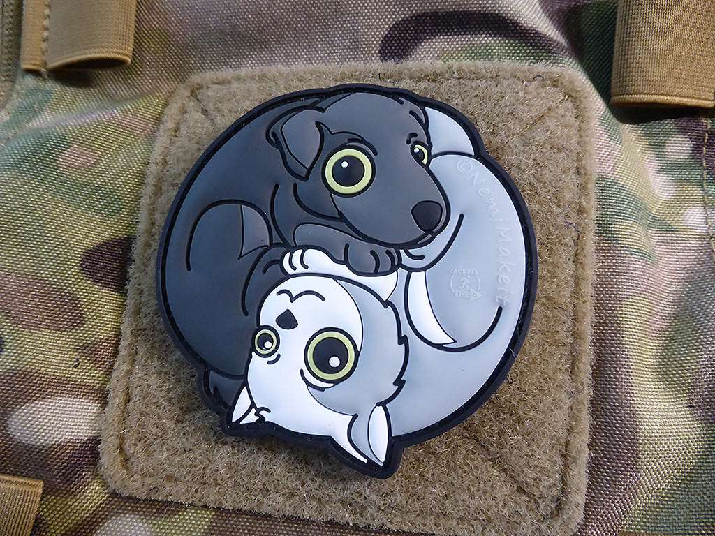 Black Dog - White Cat Yin & Yan Patch, fullcolor / 3D Rubber Patch