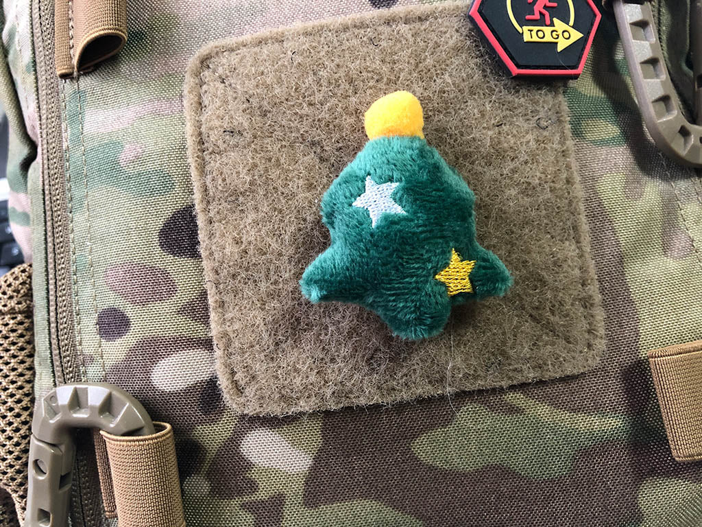 Patch en tissu peluche Petit Sapin de Noël, avec Velcro au dos