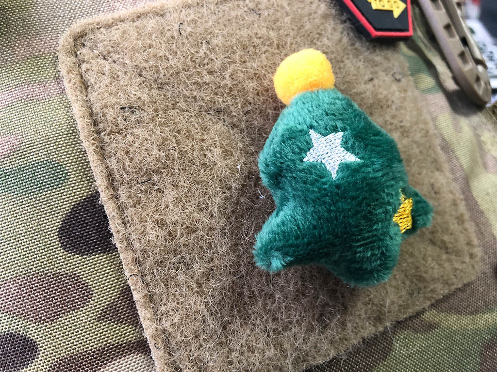 Patch en tissu peluche Petit Sapin de Noël, avec Velcro au dos