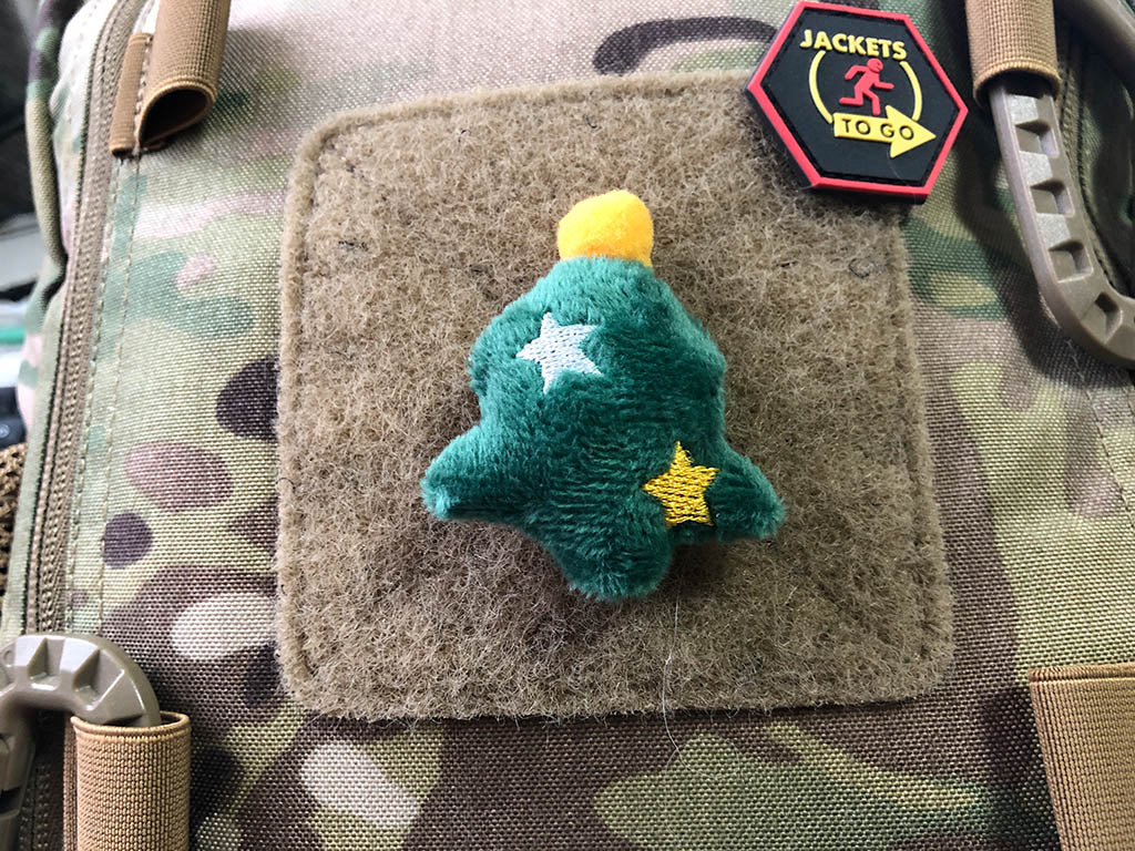 Patch en tissu peluche Petit Sapin de Noël, avec Velcro au dos