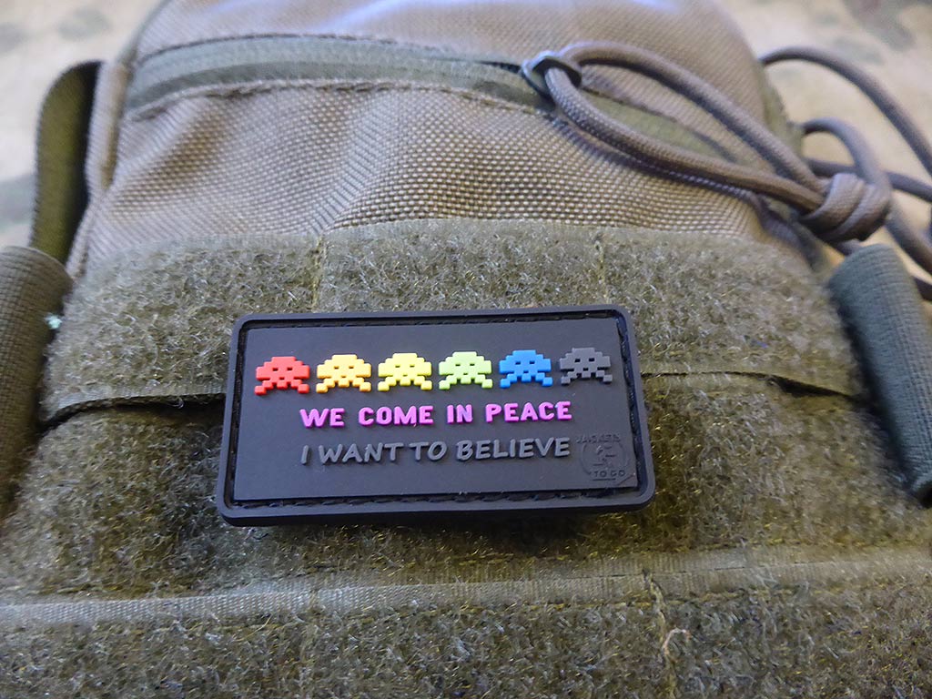 WE COME IN PEACE ALIEN INVASION Patch / 3D Rubber Patch