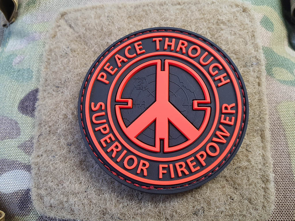 Peace Patch, „PEACE THROUGH SUPERIOR FIREPOWER“, feuerrot, 3D Rubber Patch