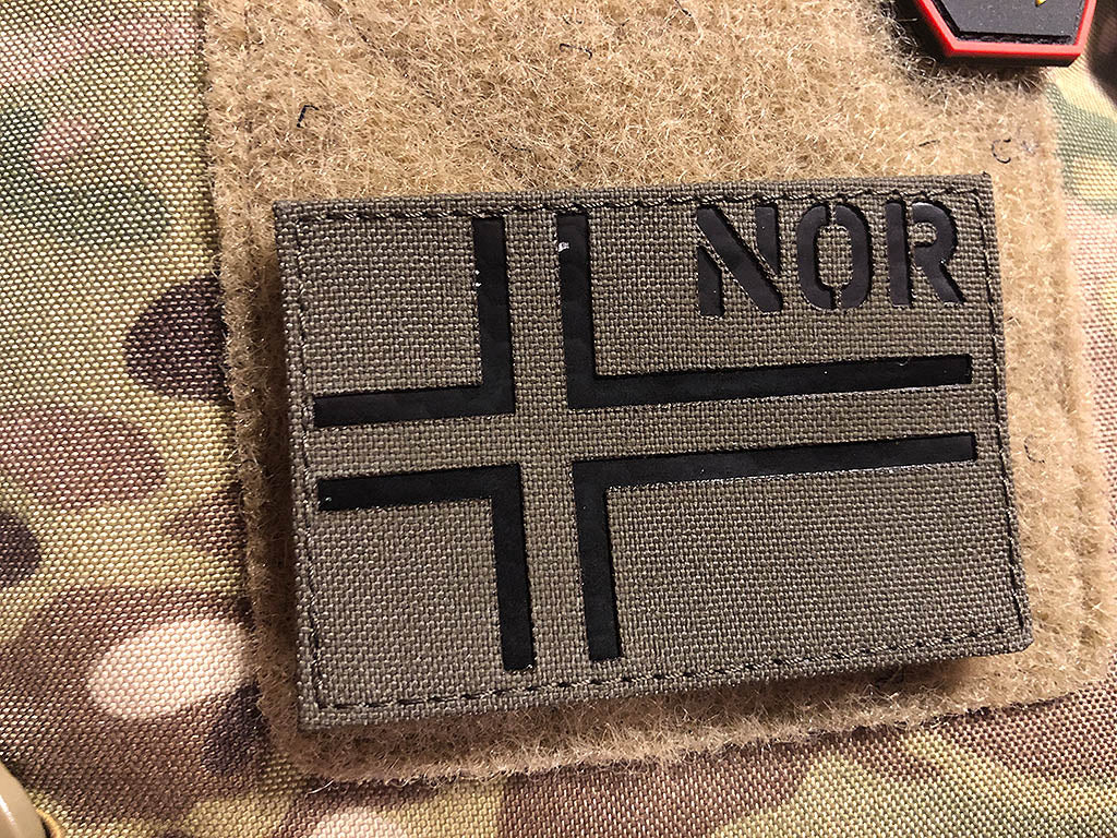 Drapeau Norvège - Patch IR / infrarouge avec code pays NOR - Cordura Lasercut, olive gris pierre, MILSPEC IR TAB, sur mesure