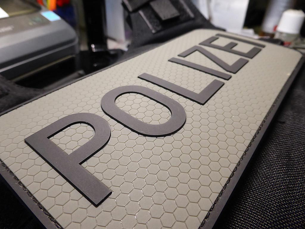 Rückenschild Polizei Patch, steingrau-oliv / 3D Rubber patch