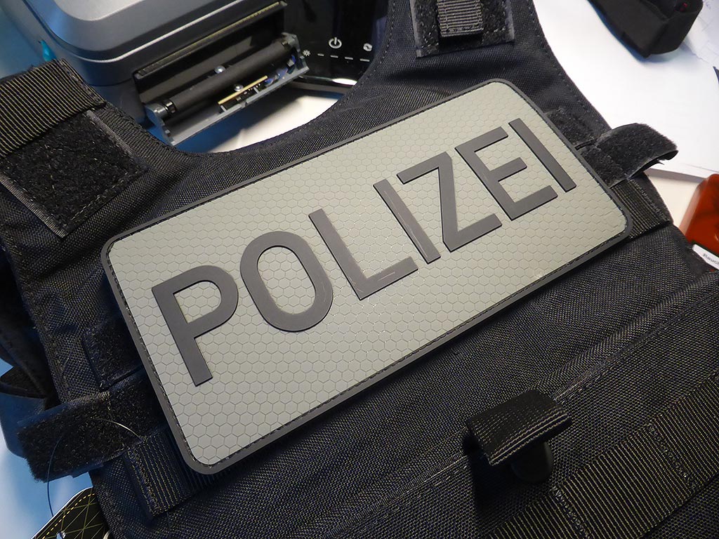 Rückenschild Polizei Patch, steingrau-oliv / 3D Rubber patch