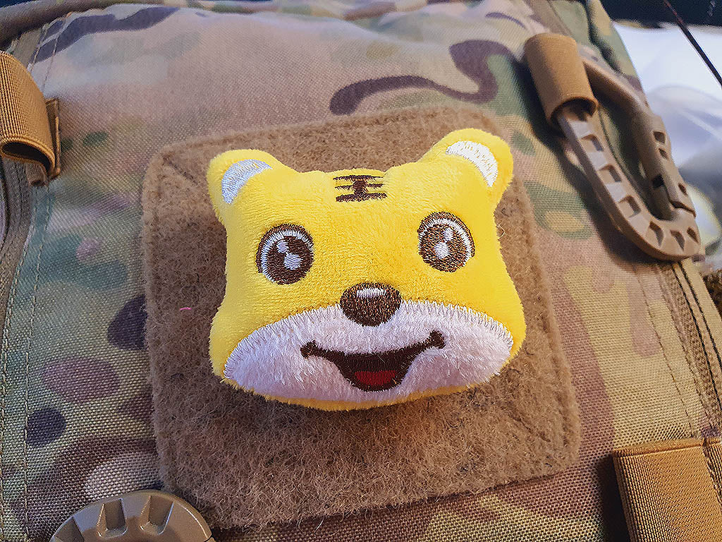 Patch en tissu peluche Mino, avec velcro au dos