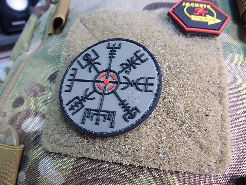 VEGVISIR VIKING COMPASS Patch, steingrau olive / 3D Rubber Patch