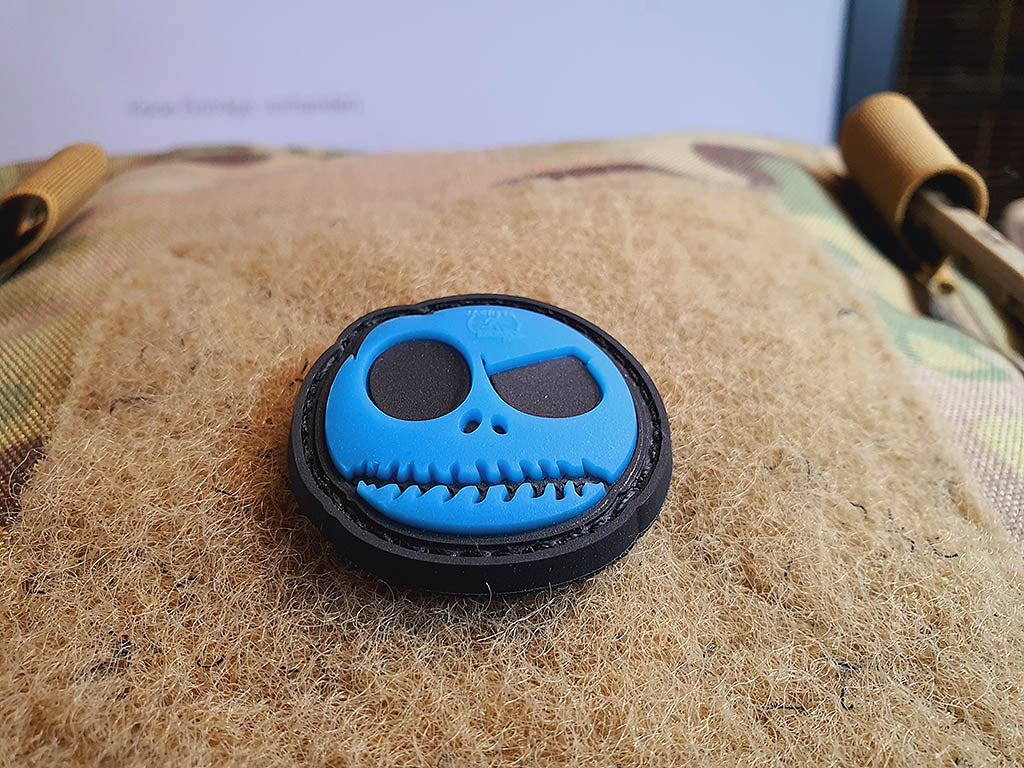 Nightmare Smile, Patch klein, blaues Gitter (leuchtet im Dunkeln) / 3D Rubber Patch