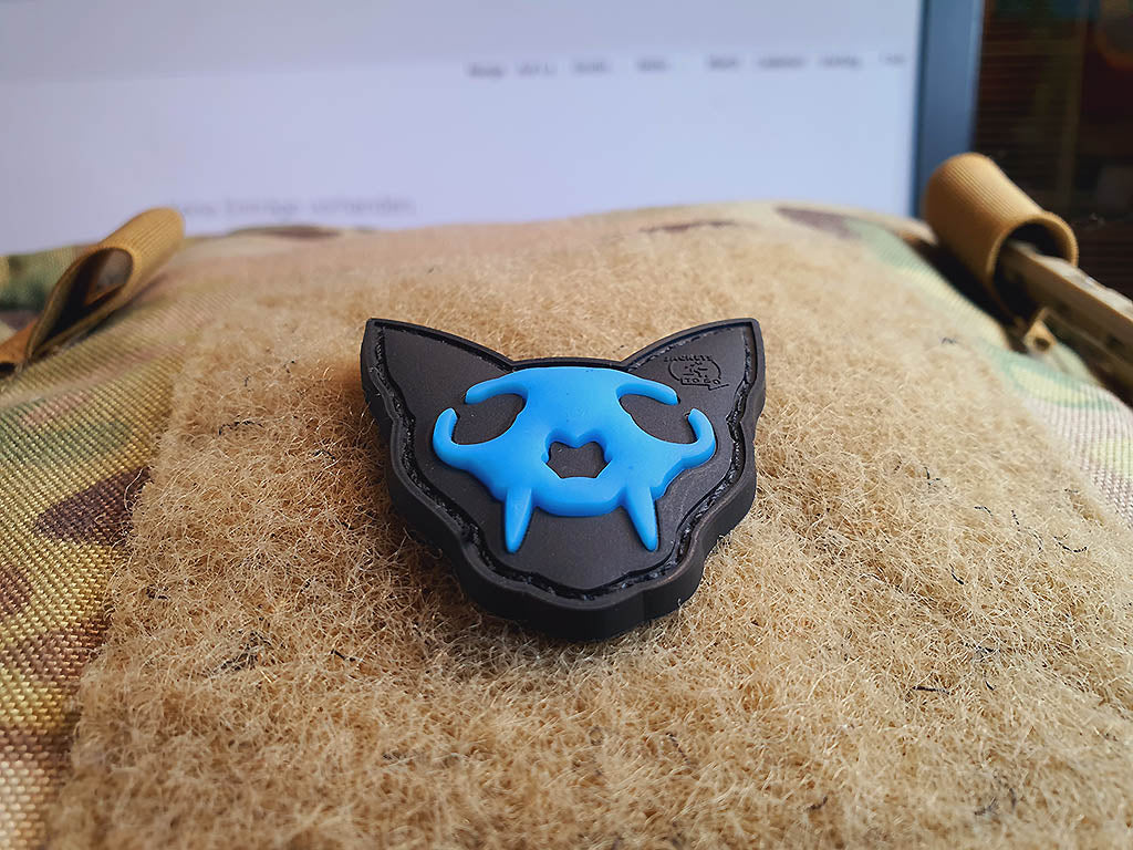 Nightmare Skull Cat Patch small Nr. 1, blue gid (blue glow in the dark) / 3D Rubber Patch