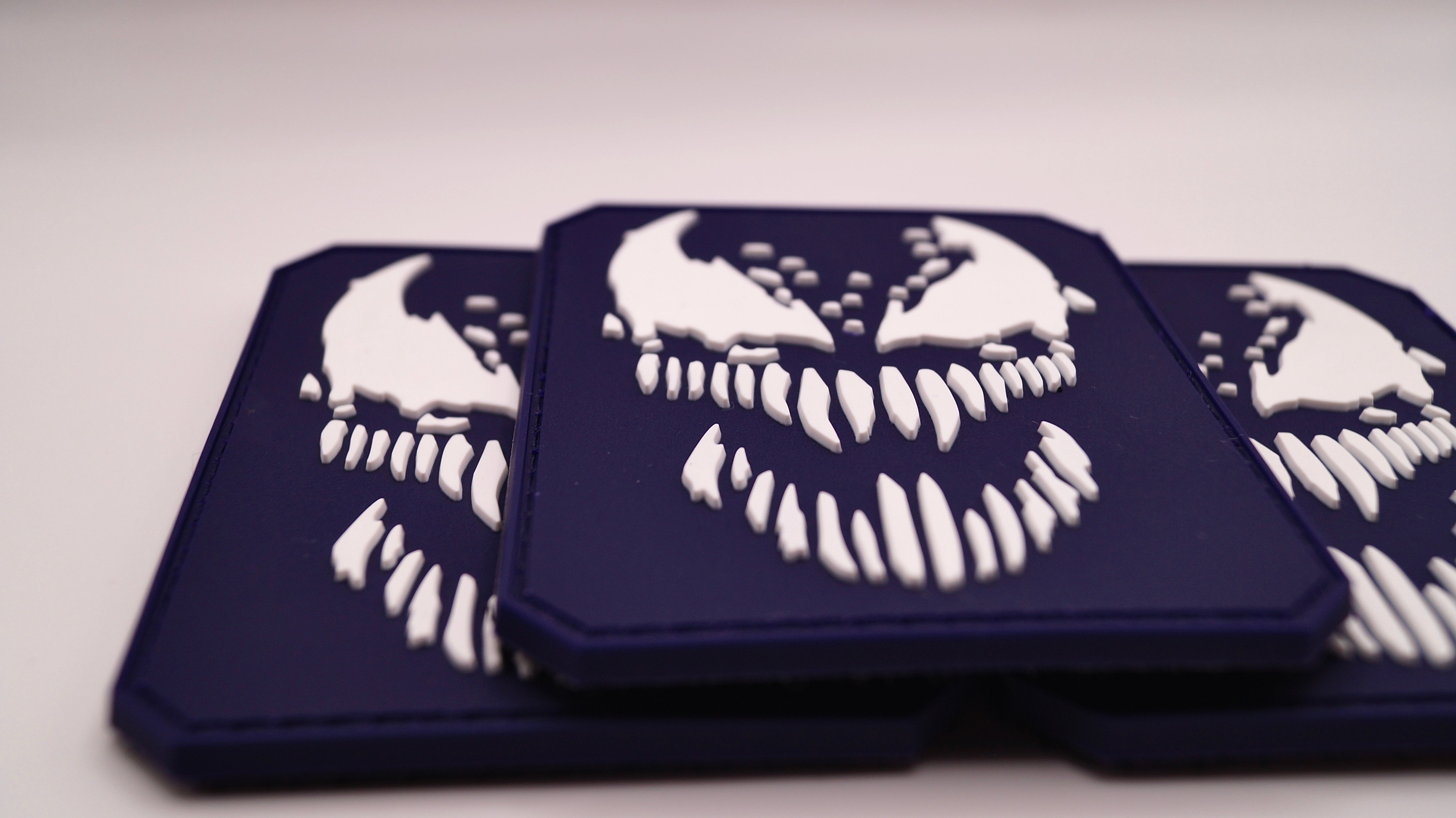 Alien 3D Rubber Patch Lila – Taktischer Klett-Patch - Patch Snatched