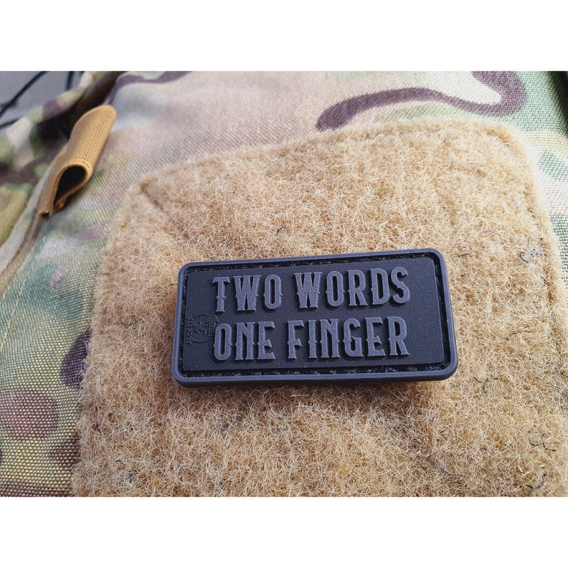 micro Two Words One Finger Patch, blackops / 3D Rubber Patch