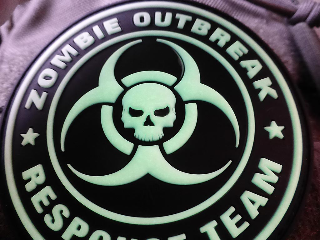 Zombie Outbreak Response Team Patch, gid (glow in the dark) / 3D Rubber patch - Patch Snatched